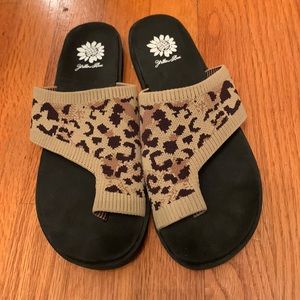 NWOT Cheetah print sandal